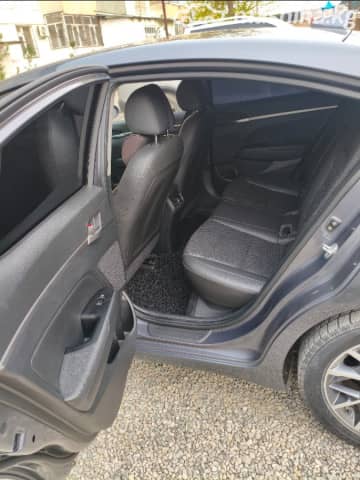 Hyundai Avante VI Рестайлинг 1.6 CVT