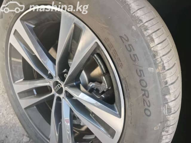 Audi Q6 40 TFSI 2.0 AMT 4WD