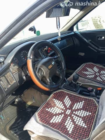 Audi 80 IV (B3) 2.0 MT