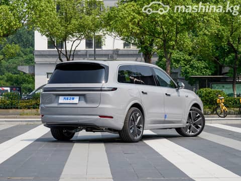 LiXiang L9 Рестайлинг 1.5hyb AT 4WD