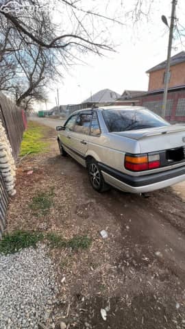 Volkswagen Passat B3 2.0 MT