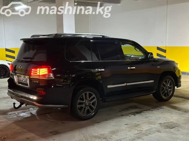 Lexus LX III 570 5.7 AT 4WD