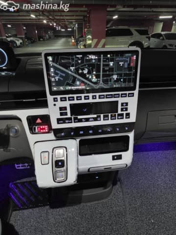Hyundai Staria 2.2d AT 4WD