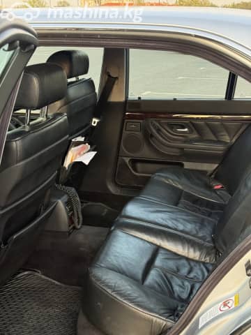 BMW 7 серии III (E38) Рестайлинг 740i 4.4 AT