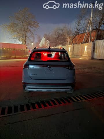 Volkswagen Tharu XR 300 TSI 1.5 AMT