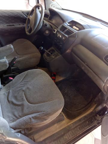 Mitsubishi Space Wagon III 2.4 MT