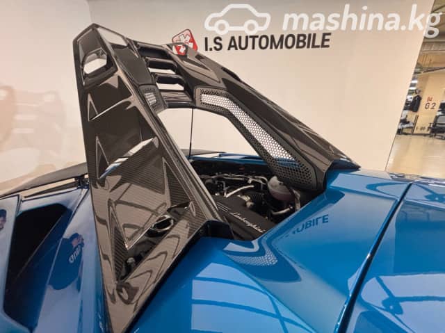 Lamborghini Revuelto 6.5hyb AMT 4WD