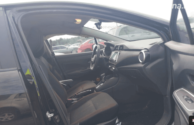 Nissan Versa III 1.6 CVT