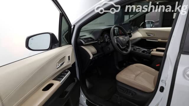 Toyota Sienna IV 2.5hyb AT 4WD