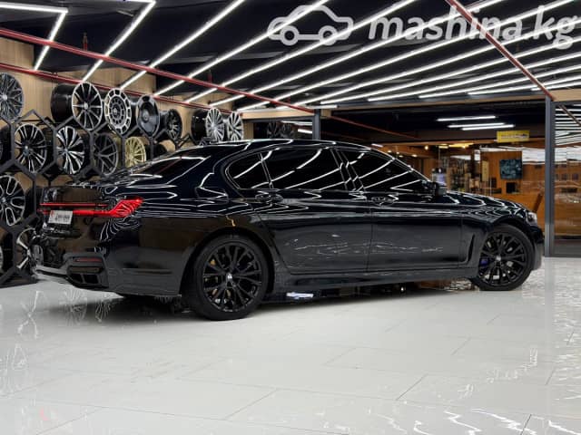 BMW 7 серии VI (G11/G12) 750i xDrive 4.4 AT 4WD