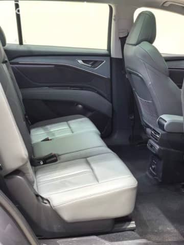 Audi Q5 II (FY) Рестайлинг 50 TFSI e 2.0hyb AMT 4WD