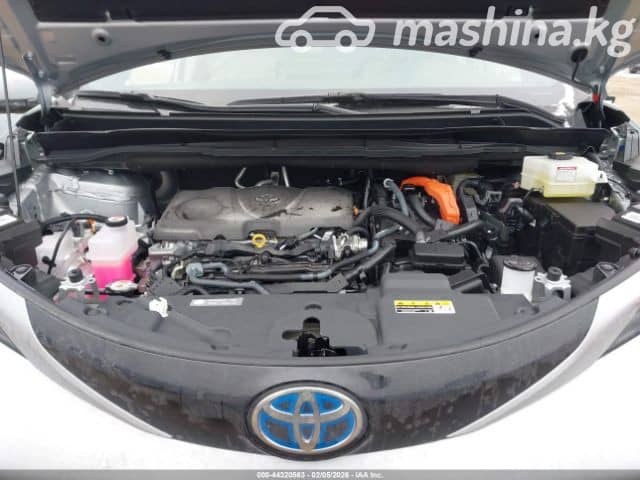 Toyota Sienna IV 2.5hyb AT 4WD