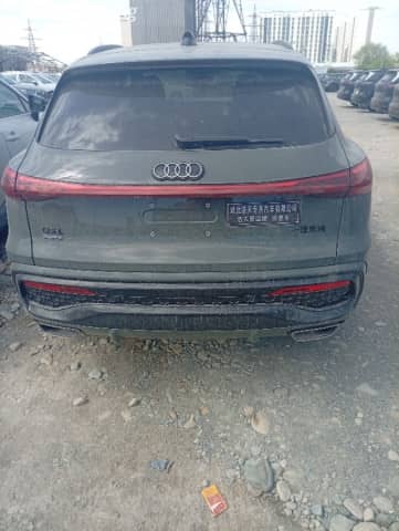 Audi Q5 III 40 TFSI 2.0 AMT 4WD