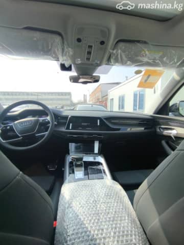 Audi Q6 40 TFSI 2.0 AMT 4WD