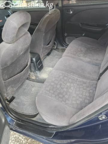 Toyota Avensis I Рестайлинг 2.0 MT