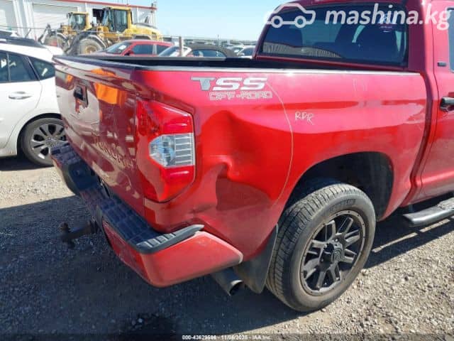 Toyota Tundra II Рестайлинг CrewMax 5.7 AT 4WD