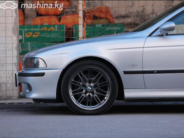 BMW 5 серии IV (E39) Рестайлинг 540i 4.4 AT
