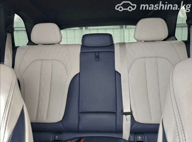 BMW X5 IV (G05/G18) M50i 4.4 AT 4WD