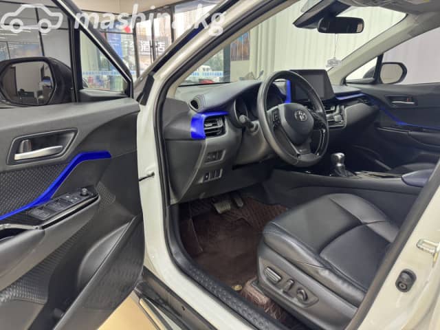 Toyota C-HR I Рестайлинг 2.0 CVT