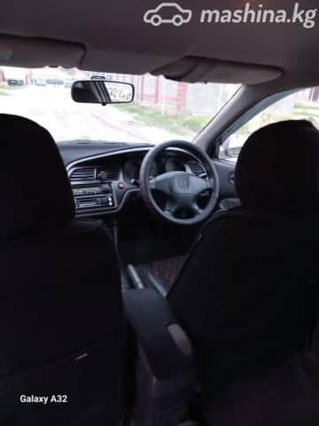 Honda Accord VI 1.8 AT