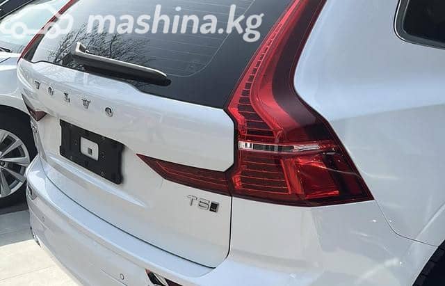 Volvo XC60 II Рестайлинг 2.0 AT 4WD