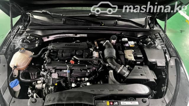 Kia K5 III 1.6 AT