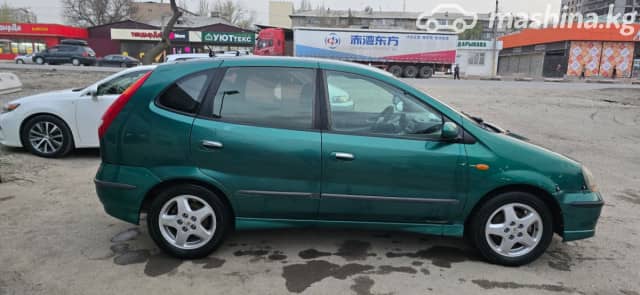 Nissan Almera Tino 1.8 MT