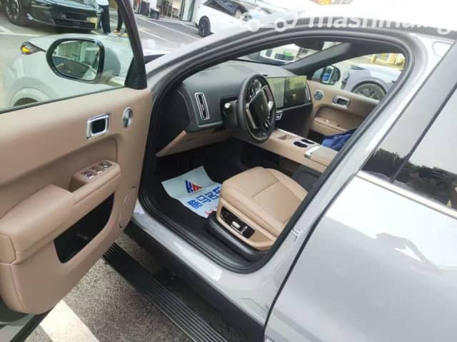 LiXiang L9 Рестайлинг 1.5hyb AT 4WD