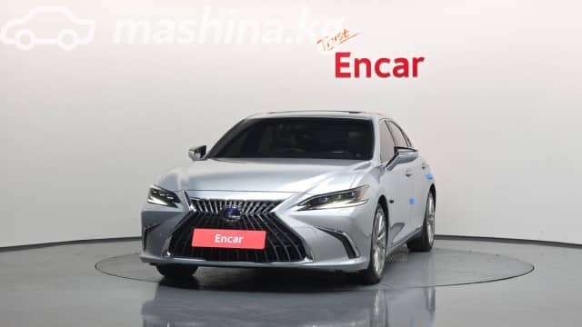 Lexus ES VII Рестайлинг 300h 2.5hyb CVT