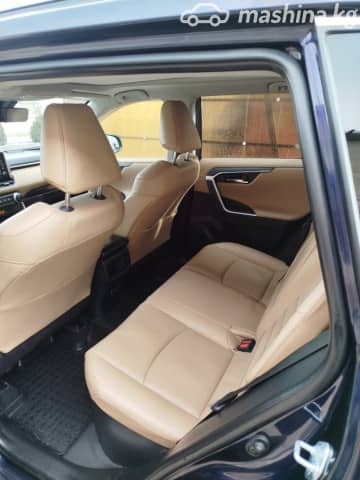 Toyota RAV4 V (XA50) 2.5hyb CVT 4WD