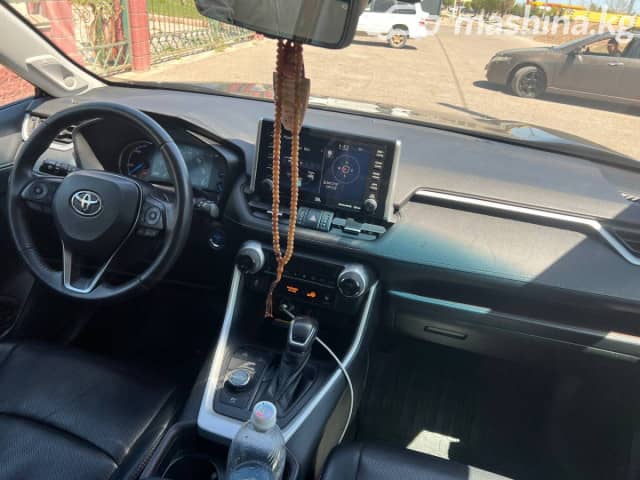 Toyota RAV4 V (XA50) 2.5hyb CVT 4WD