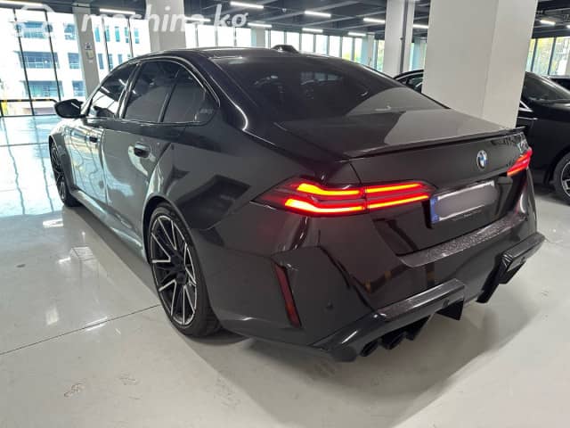 BMW M5 VII (G90) 4.4hyb AT 4WD