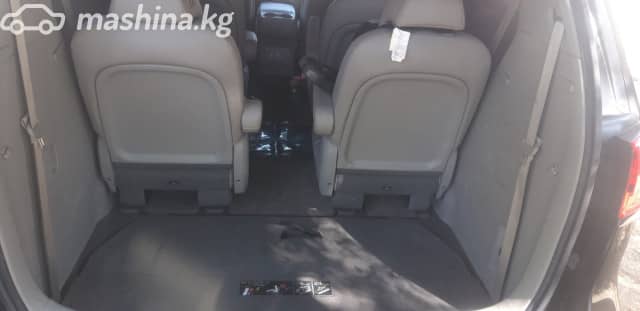 Kia Carnival III 2.2d AT