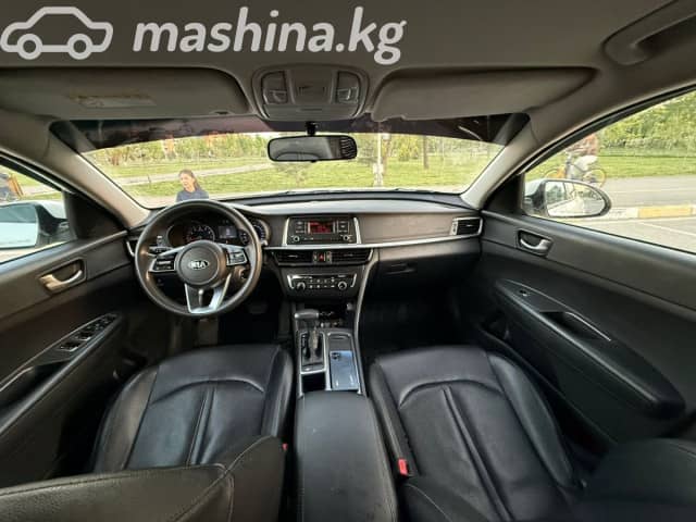 Kia K5 II 2.0 AT