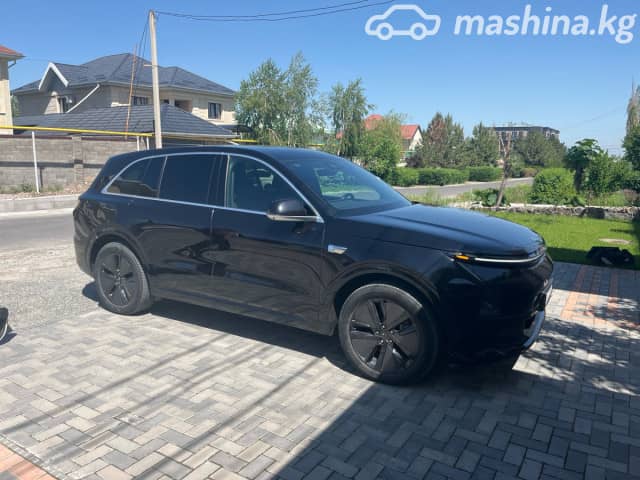 LiXiang L6 1.5hyb AT 4WD