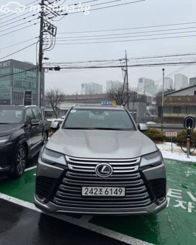 Lexus LX IV 700h 3.5hyb AT 4WD