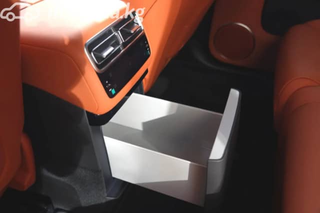 LiXiang L7 Рестайлинг 1.5hyb AT 4WD