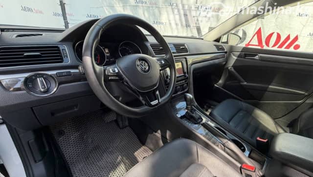Volkswagen Passat B8 2.0 AMT