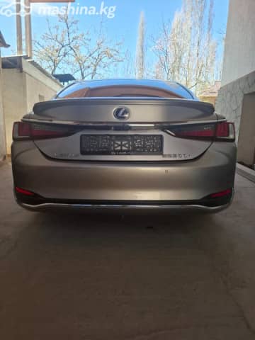 Lexus ES VII 300h 2.5hyb CVT