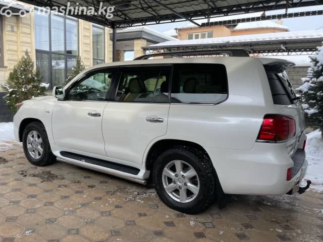Lexus LX III 570 5.7 AT 4WD