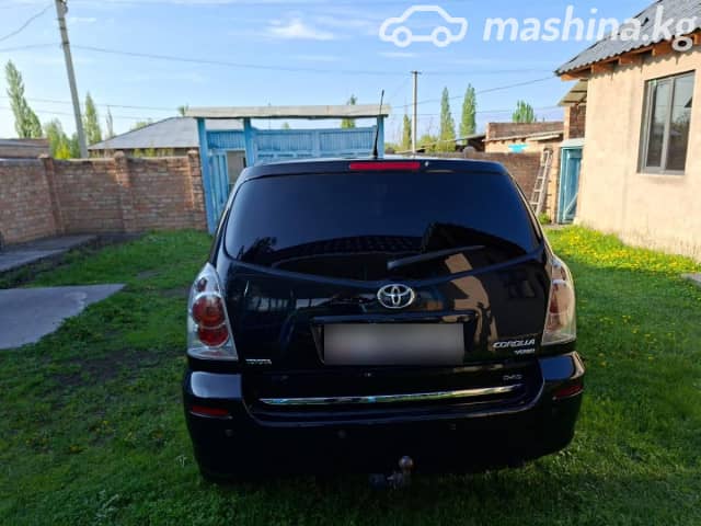Toyota Corolla Verso I Рестайлинг 2.2d MT