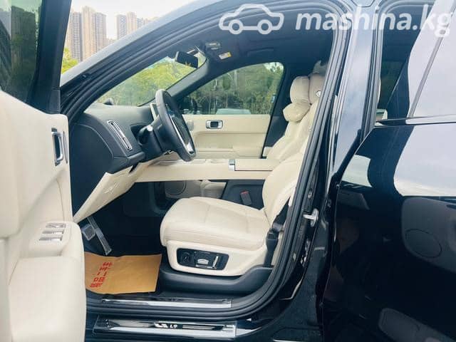 LiXiang L9 Max 1.5hyb AT 4WD