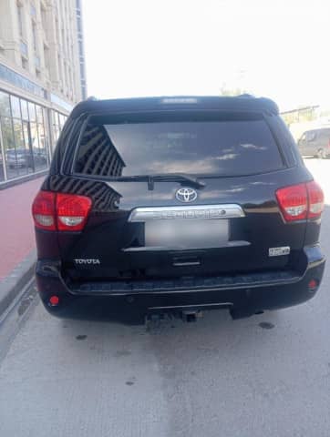 Toyota Sequoia II 5.7 AT 4WD