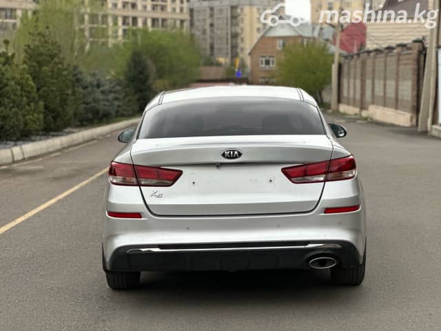 Kia K5 II 2.0 AT