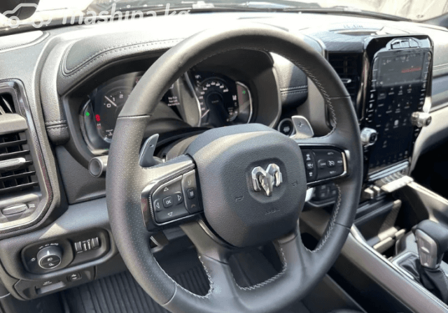 RAM 1500 V Quad Cab 5.7 AT 4WD