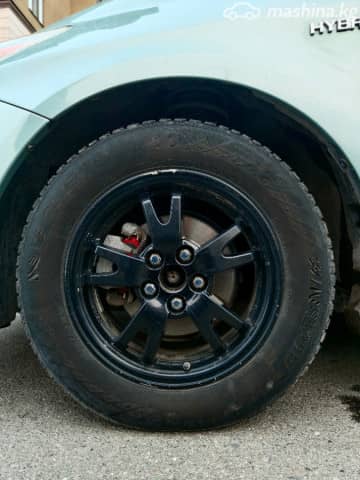 Toyota Prius III Рестайлинг (XW30) 1.8hyb AT