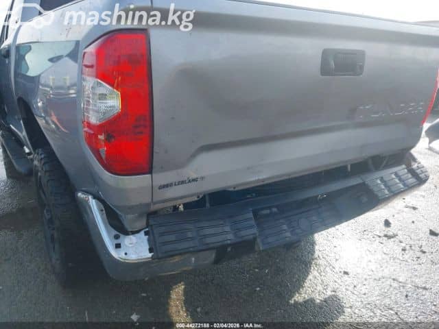 Toyota Tundra II Рестайлинг CrewMax 5.7 AT 4WD