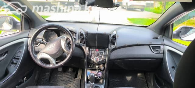 Hyundai i30 II Рестайлинг 1.6 MT