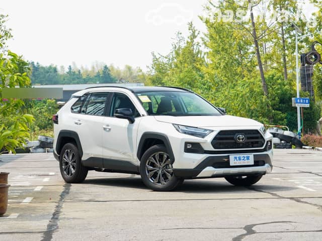 Toyota RAV4 V (XA50) 2.5 AT