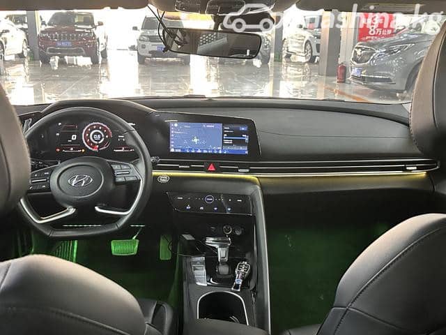 Hyundai Elantra VII (CN7) 1.6 AT